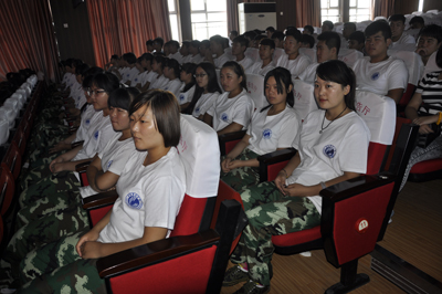 信息与艺术系召开2015级新生成长导师见面会