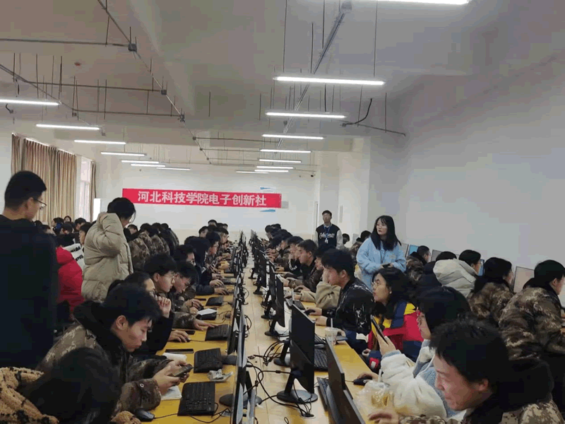 2138cn太阳集团古天乐电子创新社举办电子线路设计大赛活动